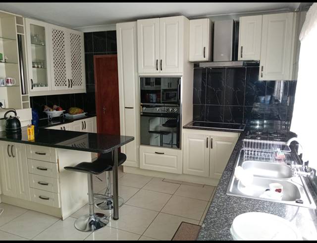 3 BEDROOM HOUSE FOR SALE IN ORANJEVILLE